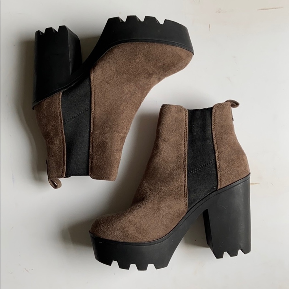 Brown suede soda brand boots size 6 - Picture 2 of 4